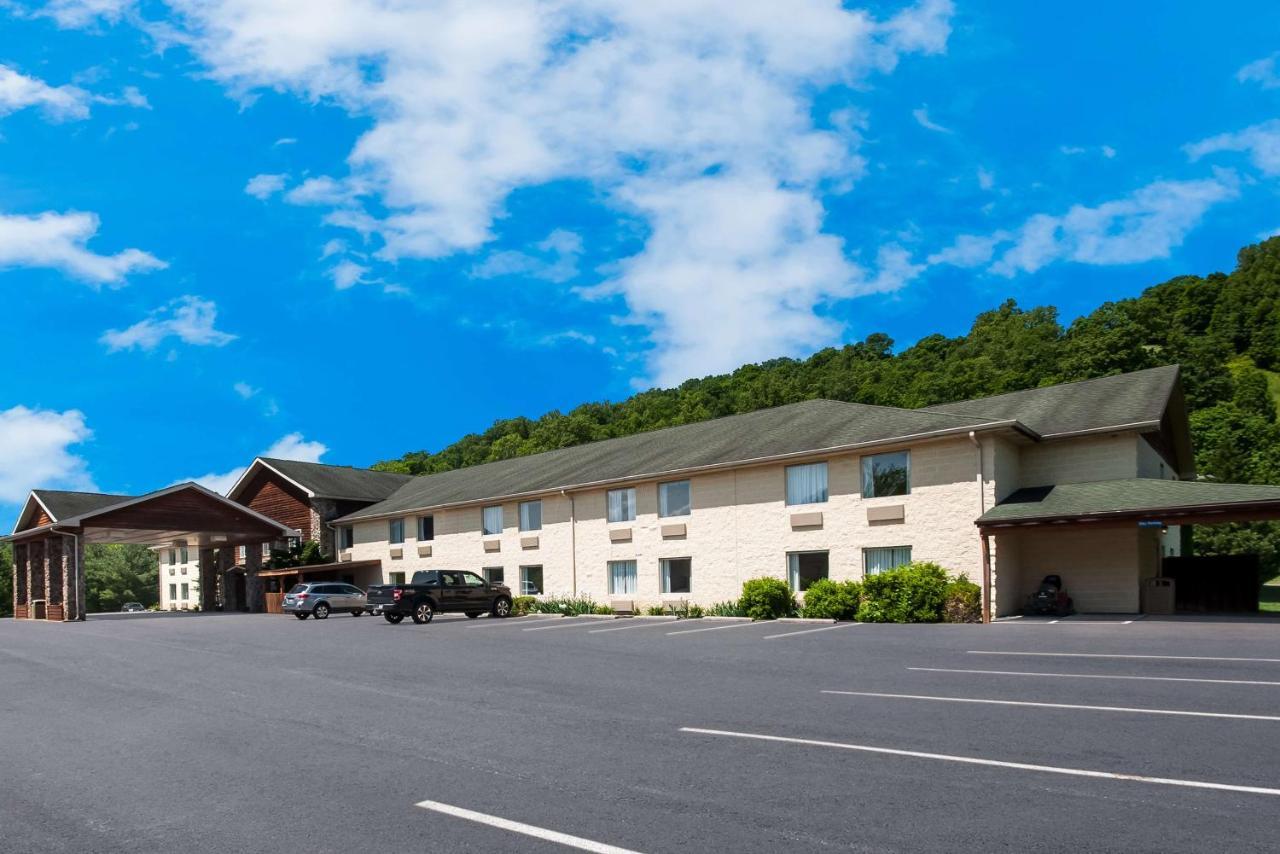 SureStay Plus Hotel by Best Western Berkeley Springs Exterior foto