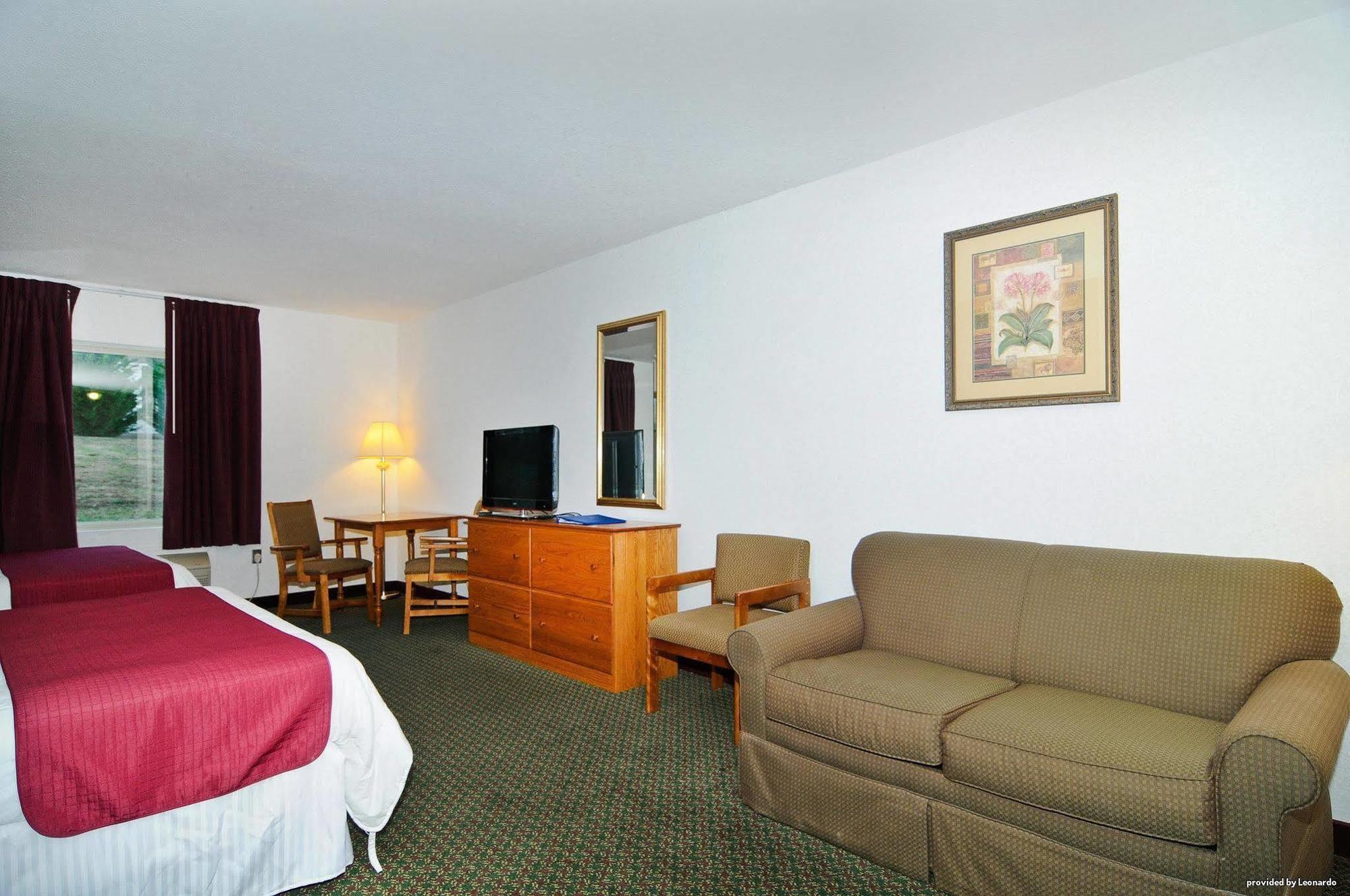SureStay Plus Hotel by Best Western Berkeley Springs Zimmer foto
