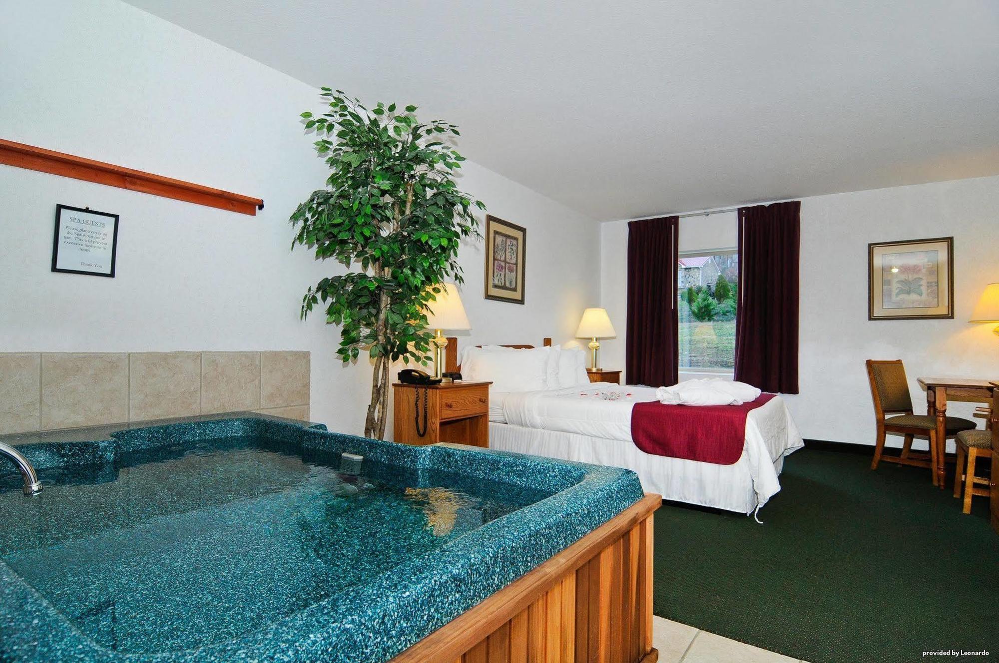 SureStay Plus Hotel by Best Western Berkeley Springs Zimmer foto